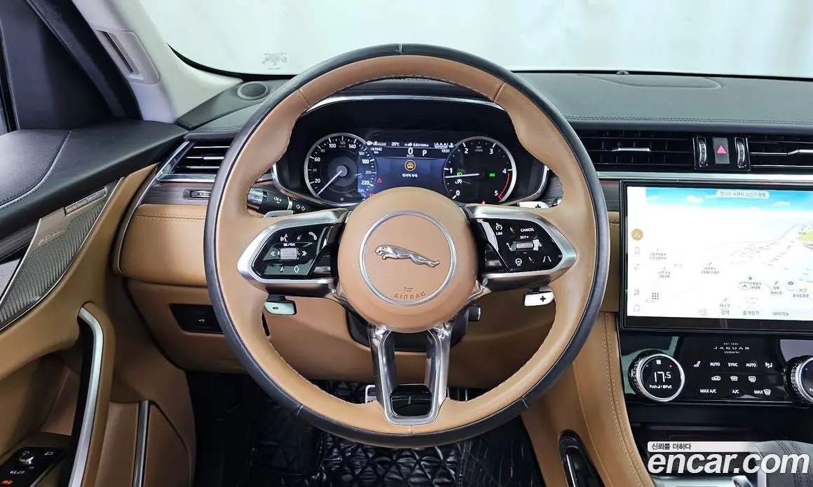 Jaguar F-Pace 2022 2.0 АКПП, фото 13
