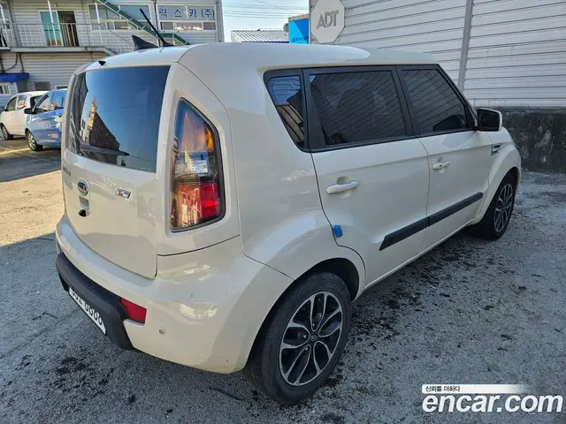 Kia Soul 2010 1.6 АКПП, миниатюра 3