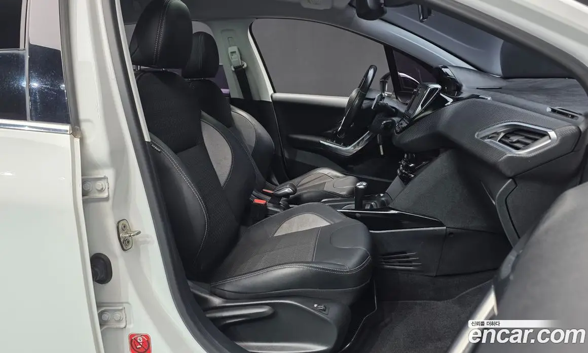 Peugeot 2008 2017 1.6 АКПП, фото 11