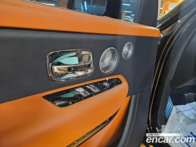 Rolls-Royce Cullinan 2024 6.7 АКПП, миниатюра 12