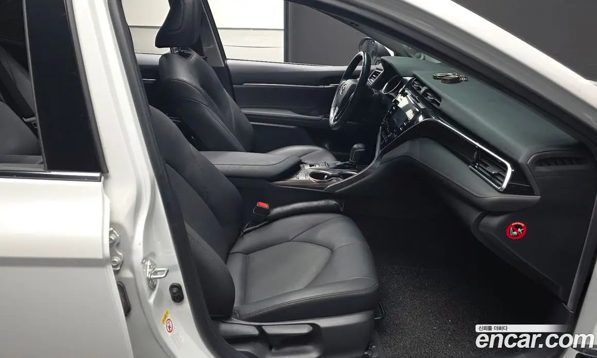 Toyota Camry 2018 2.5 АКПП, фото 11