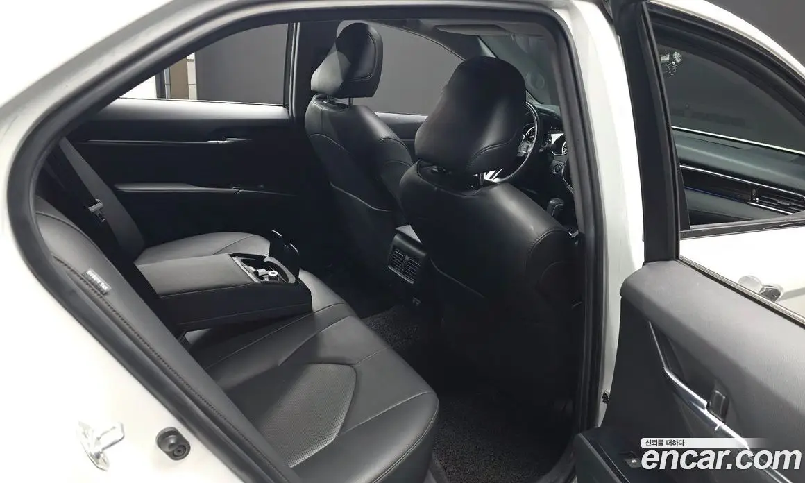 Toyota Camry 2018 2.5 АКПП, фото 12