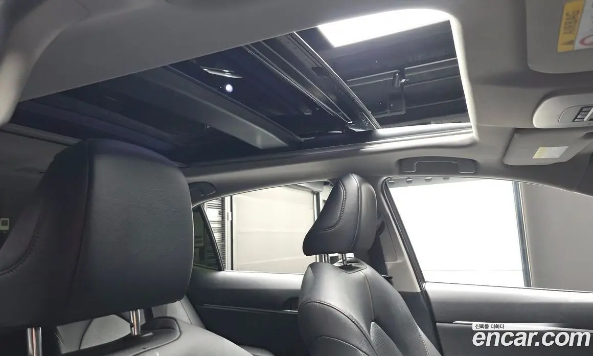 Toyota Camry 2018 2.5 АКПП, фото 18