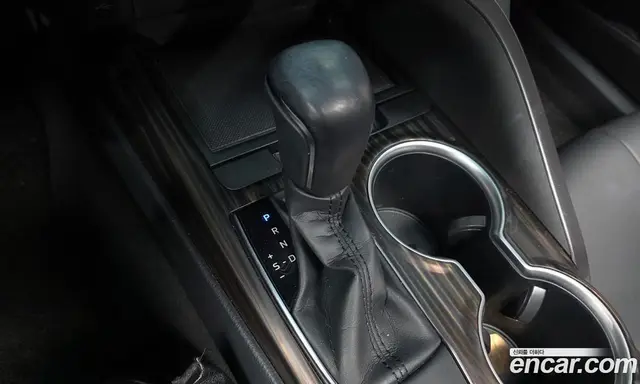 Toyota Camry 2018 2.5 АКПП, миниатюра 9