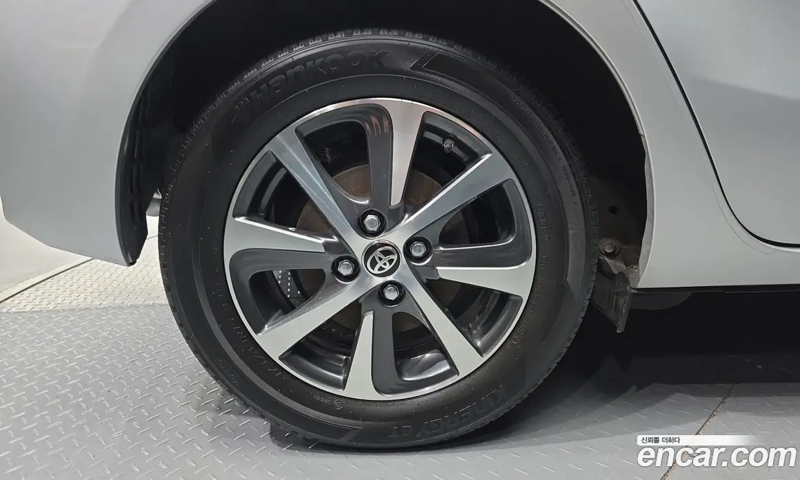 Toyota Prius 2018 1.5 АКПП, фото 4