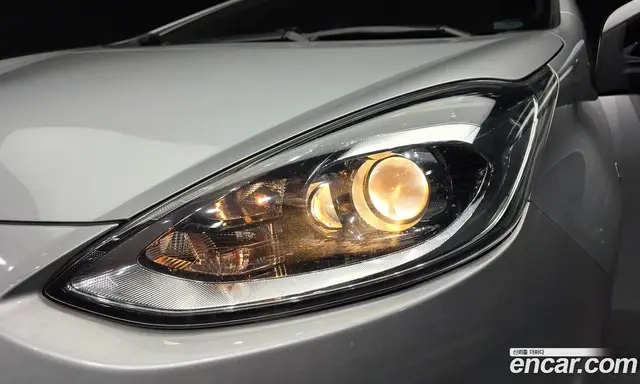 Toyota Prius 2018 1.5 АКПП, миниатюра 7
