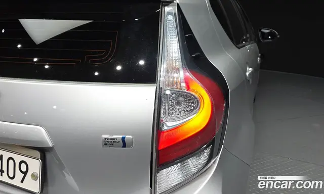 Toyota Prius 2018 1.5 АКПП, миниатюра 8