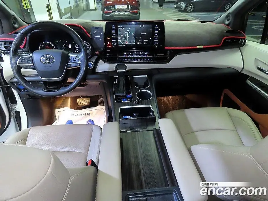 Toyota Sienna 2021 2.5 вариатор, фото 12