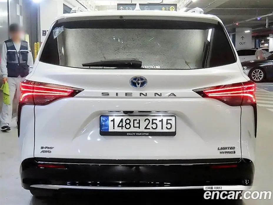 Toyota Sienna 2021 2.5 вариатор, фото 16
