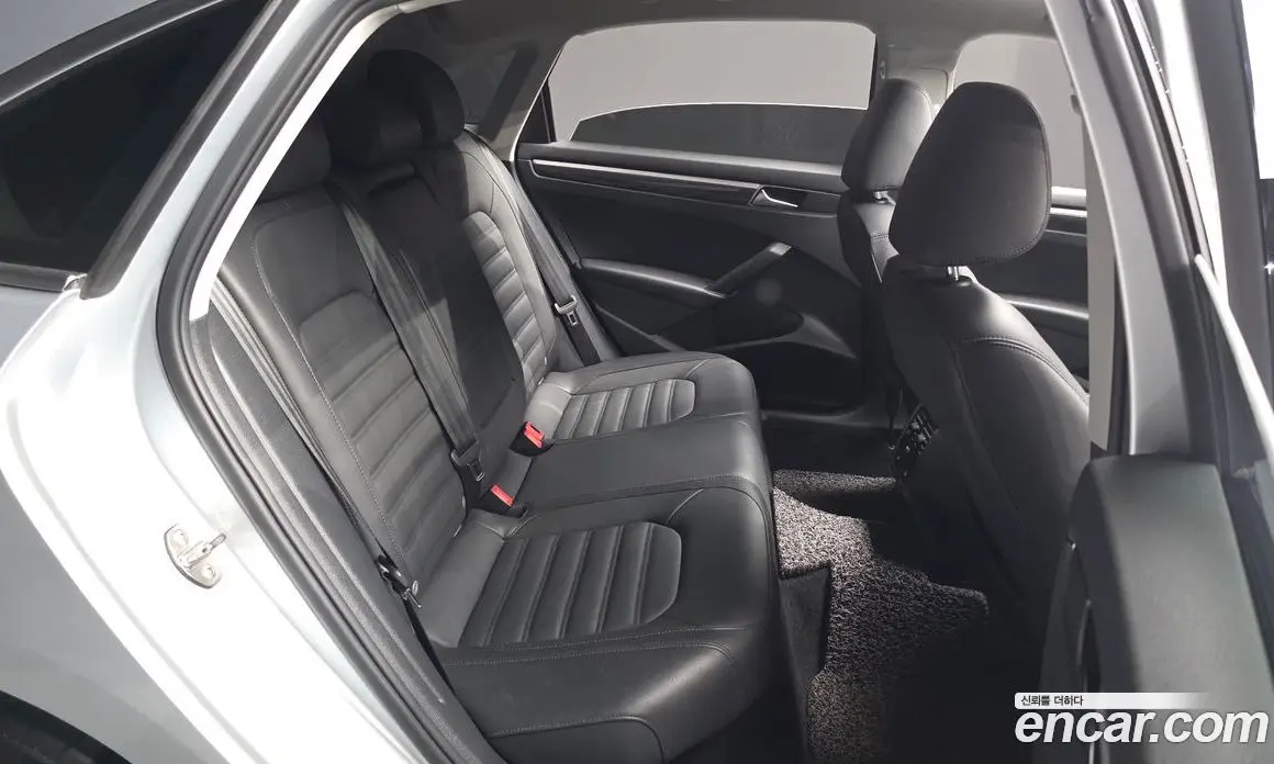 Volkswagen Passat 2018 2.0 АКПП, фото 12