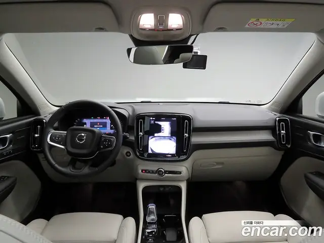 Volvo XC40 2025 2.0 АКПП, миниатюра 10
