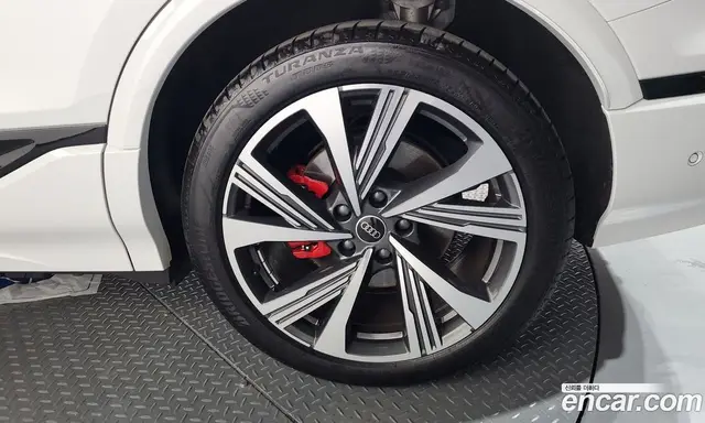 Audi SQ6 e-tron 2025 0.2 АКПП, миниатюра 7