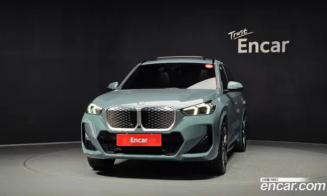 BMW iX1 2024 0.2 АКПП, миниатюра 3