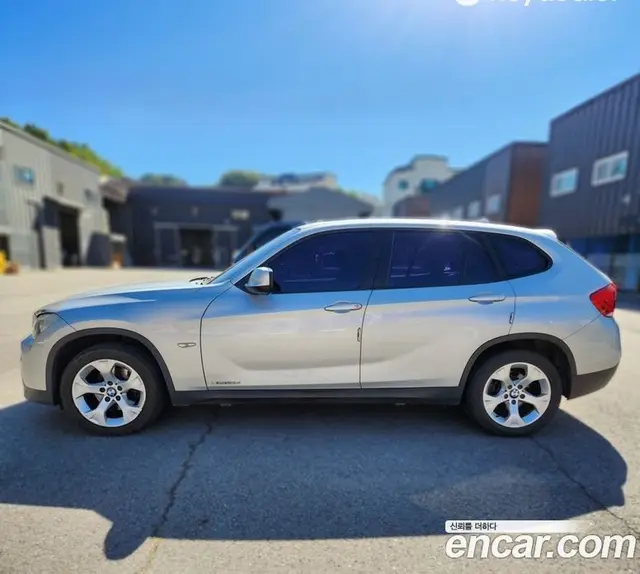 BMW X1 2010 2.0 АКПП, миниатюра 3