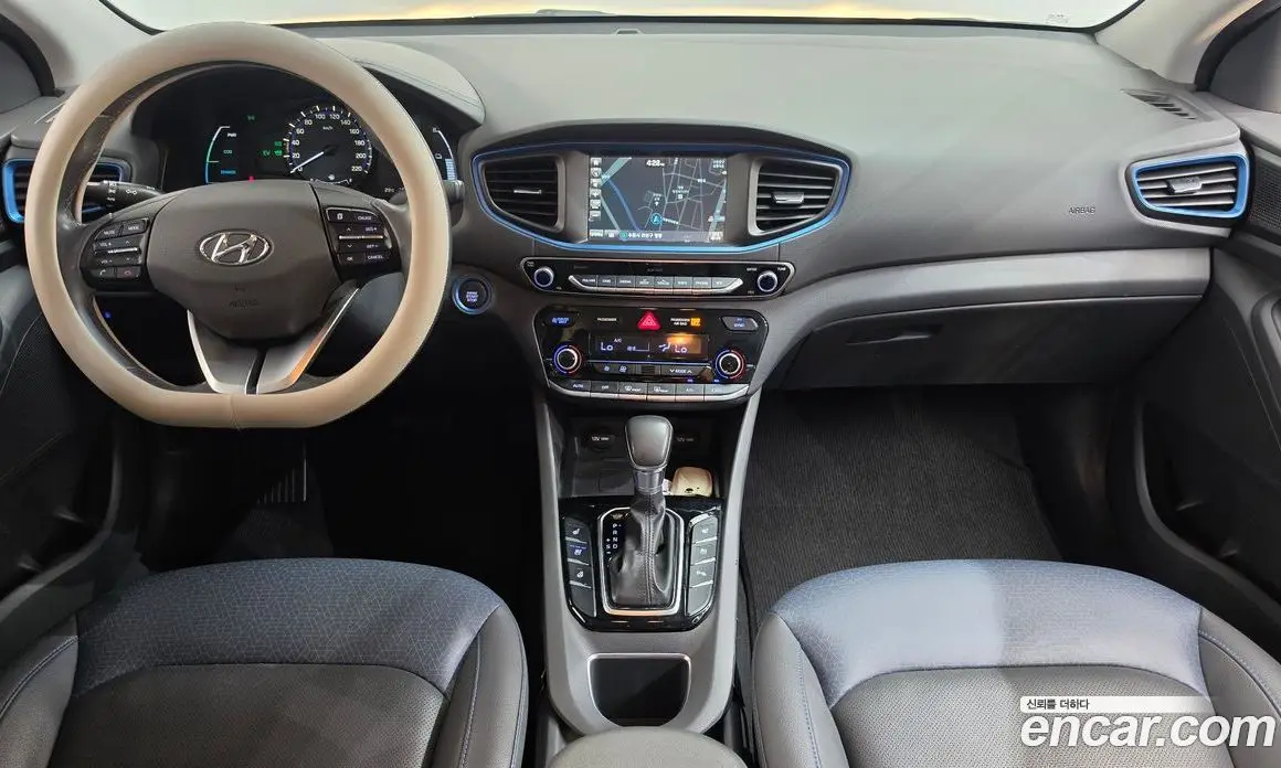 Hyundai Ioniq 2016 1.6 АКПП, фото 10 Hyundai Ioniq 2016 1.6 АКПП, фото 10