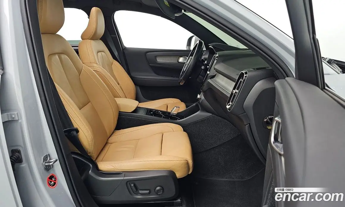 Volvo XC40 2021 2.0 АКПП, фото 16
