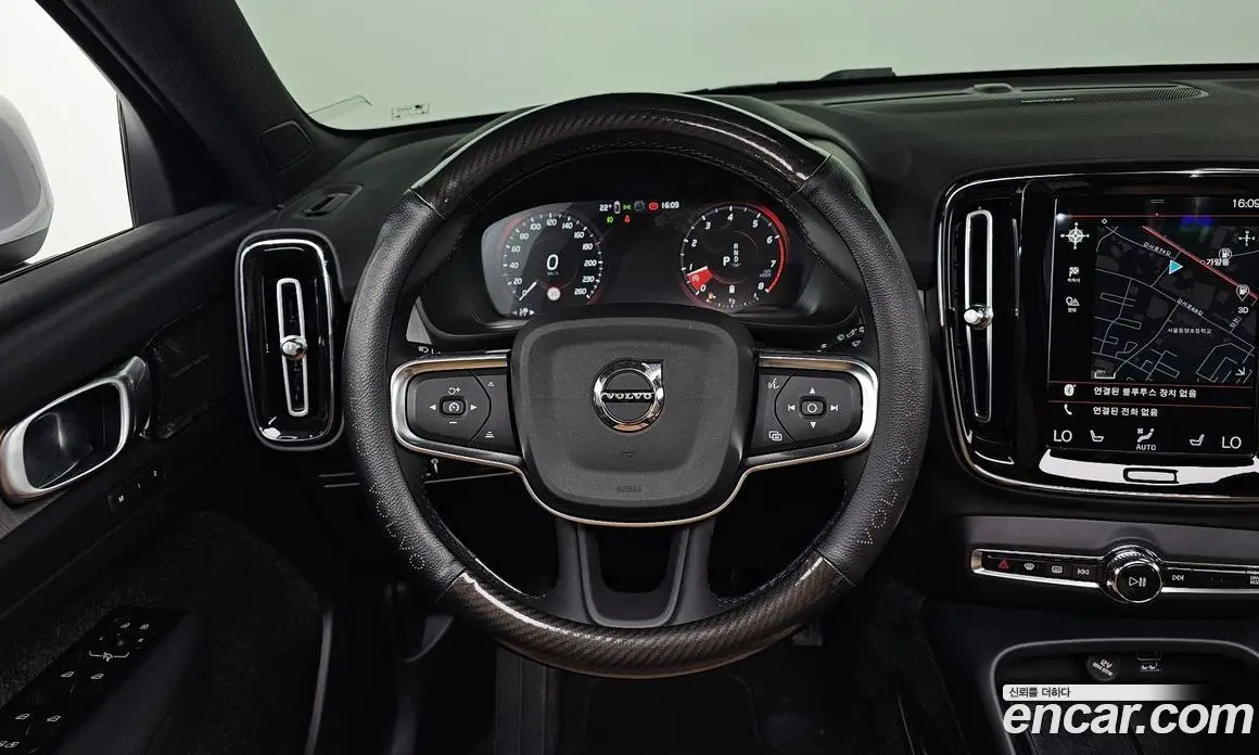 Volvo XC40 2021 2.0 АКПП, фото 19
