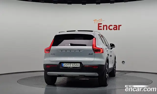 Volvo XC40 2021 2.0 АКПП, миниатюра 4