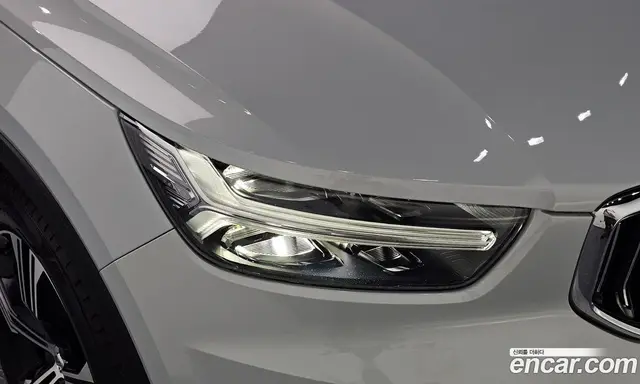 Volvo XC40 2021 2.0 АКПП, миниатюра 8