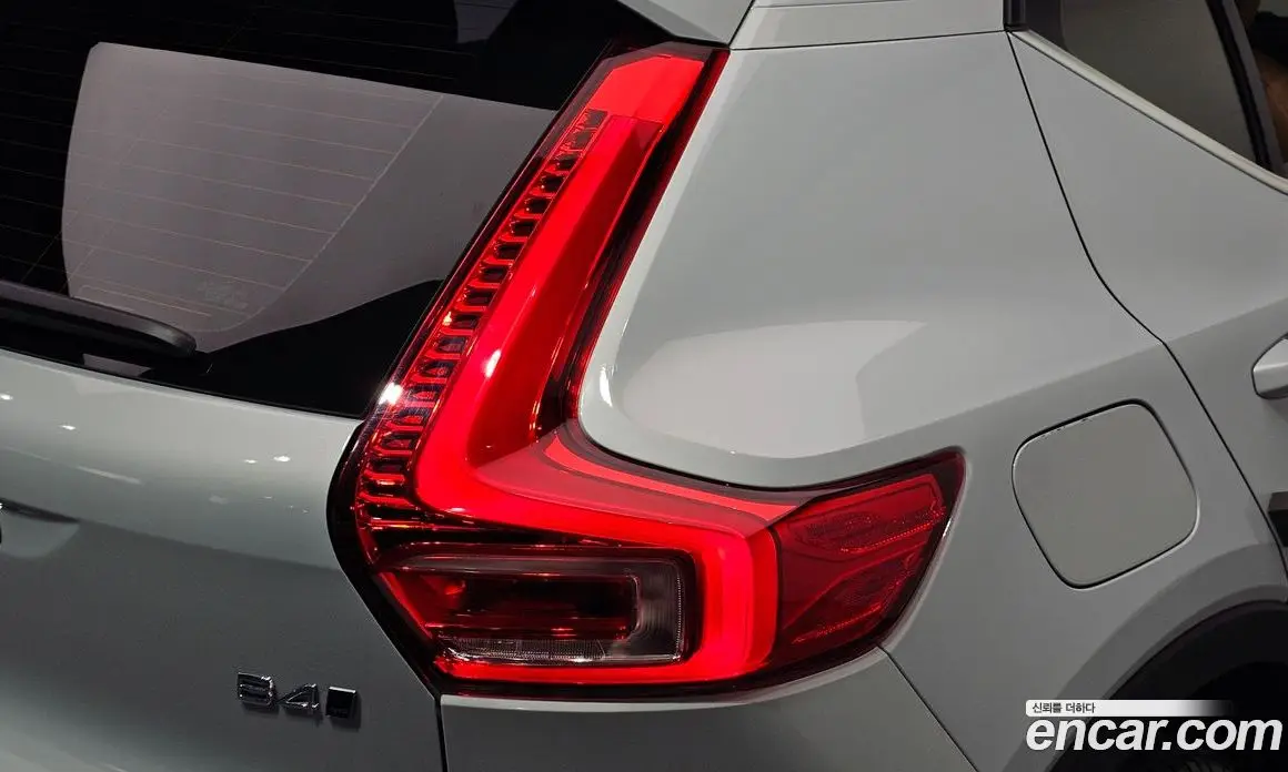 Volvo XC40 2021 2.0 АКПП, фото 9