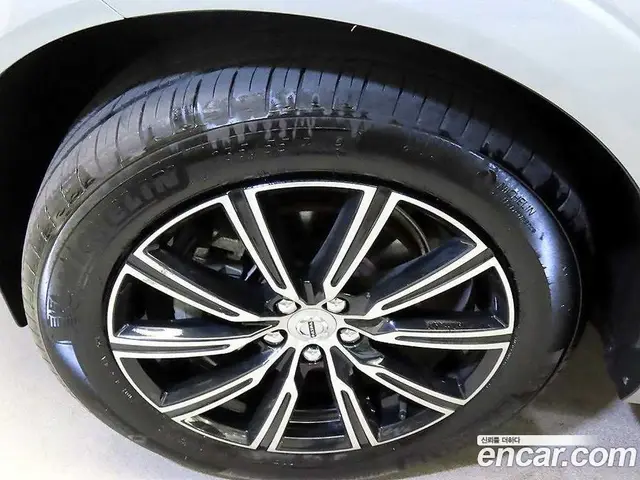 Volvo XC60 2018 2.0 АКПП, миниатюра 5