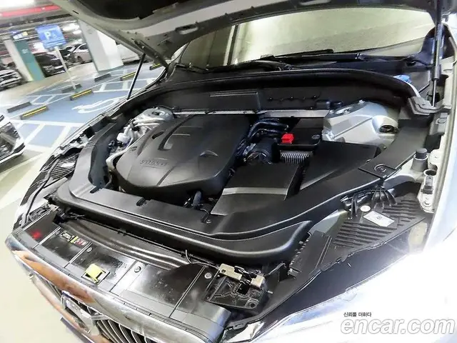 Volvo XC60 2018 2.0 АКПП, миниатюра 6