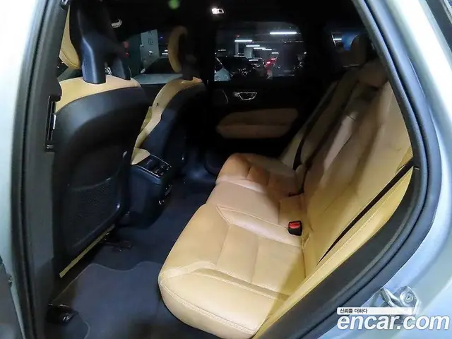 Volvo XC60 2018 2.0 АКПП, миниатюра 10