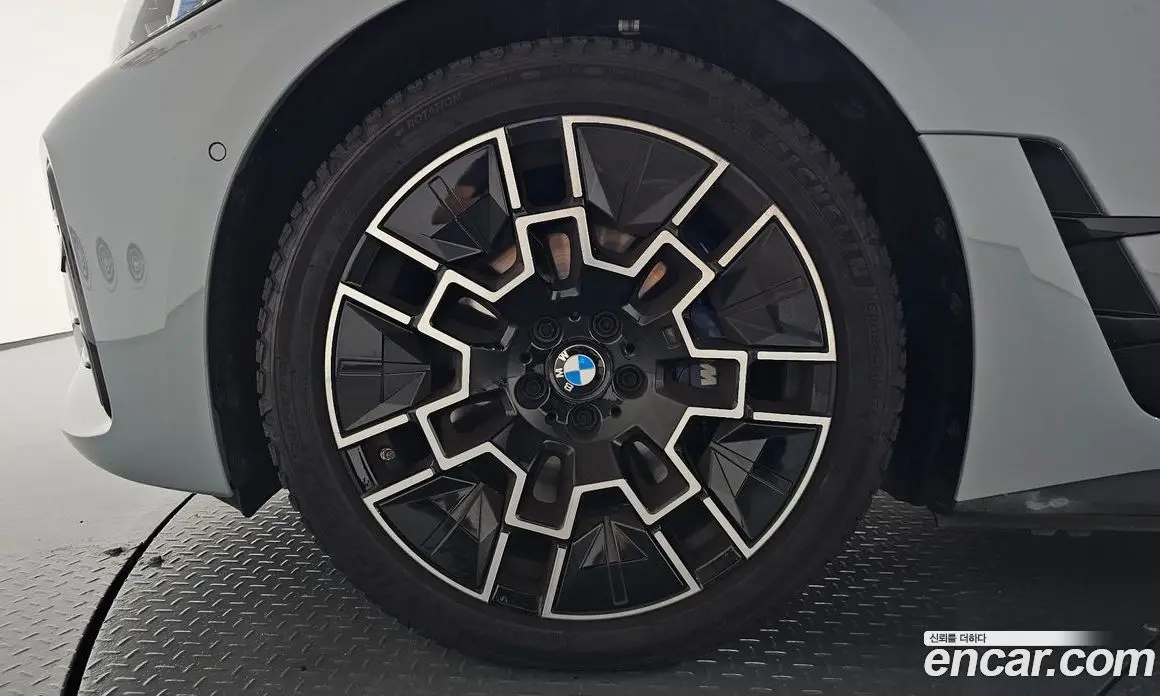 BMW i4 2025 0.2 АКПП, фото 4