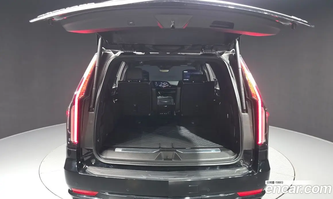 Cadillac Escalade 2023 6.2 АКПП, фото 20