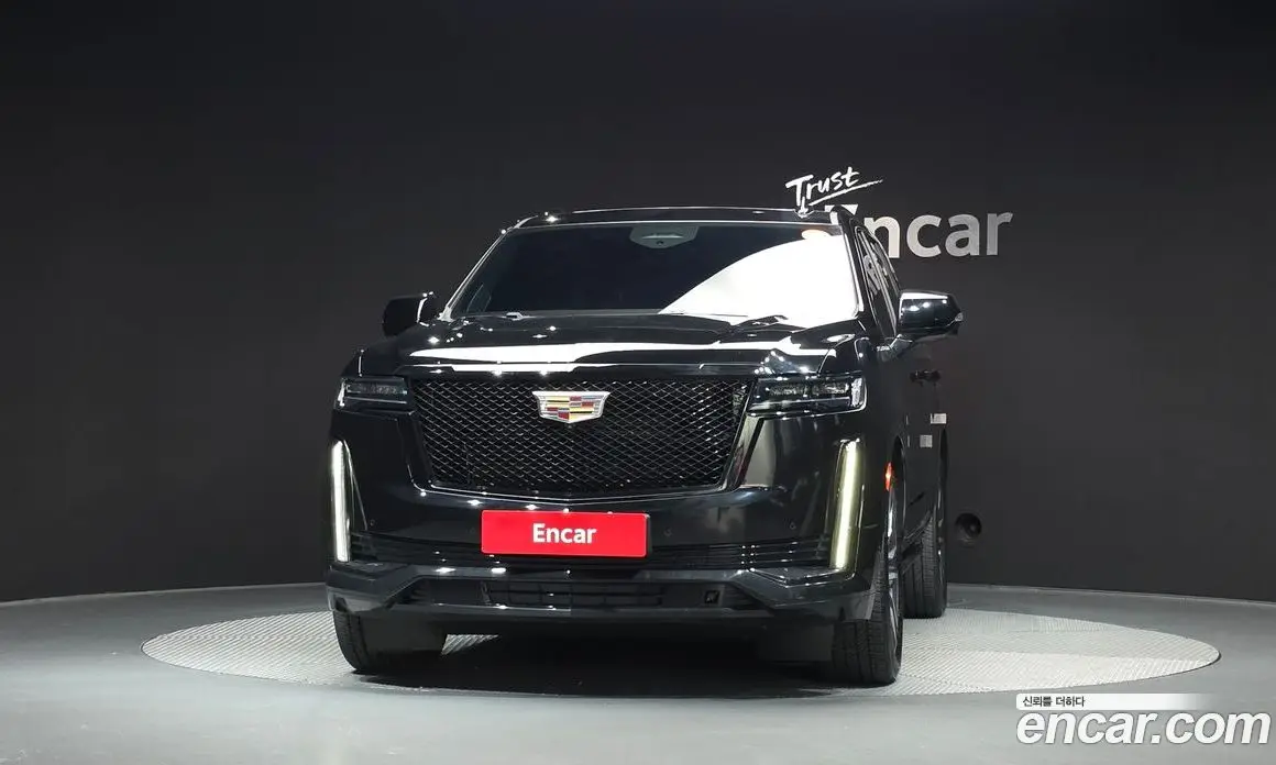 Cadillac Escalade 2023 6.2 АКПП, фото 3