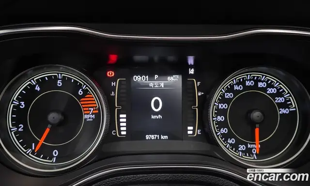 Jeep Cherokee 2018 2.4 АКПП, миниатюра 8 Jeep Cherokee 2018 2.4 АКПП, миниатюра 8