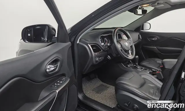 Jeep Cherokee 2018 2.4 АКПП, миниатюра 10 Jeep Cherokee 2018 2.4 АКПП, миниатюра 10