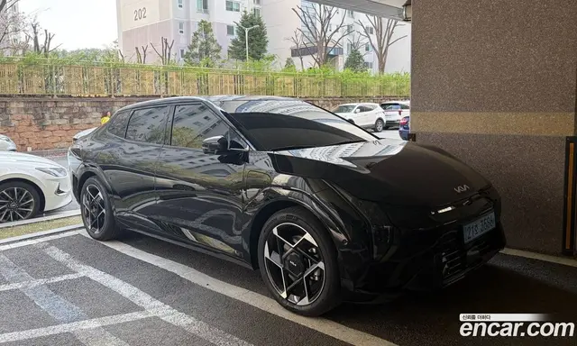 Kia EV4, 2026, 930 км