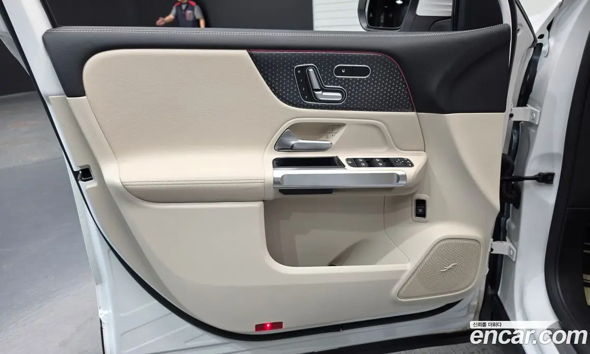 Mercedes-Benz EQB 2025 0.2 АКПП, фото 13