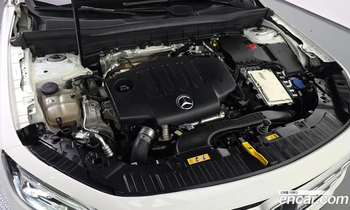Mercedes-Benz GLB-Class 2022 1.9 АКПП, фото 6