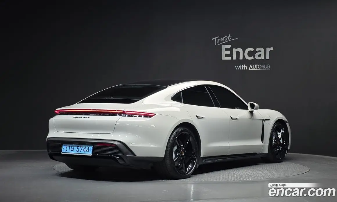 Porsche Taycan 2022 0.1 АКПП, фото 2 Porsche Taycan 2022 0.1 АКПП, фото 2