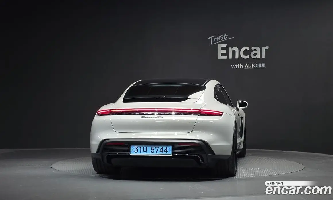 Porsche Taycan 2022 0.1 АКПП, фото 4 Porsche Taycan 2022 0.1 АКПП, фото 4