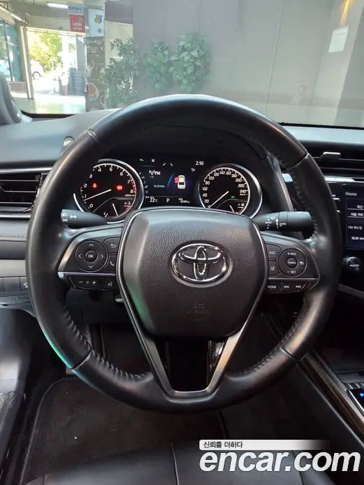 Toyota Camry 2019 2.5 АКПП, фото 12