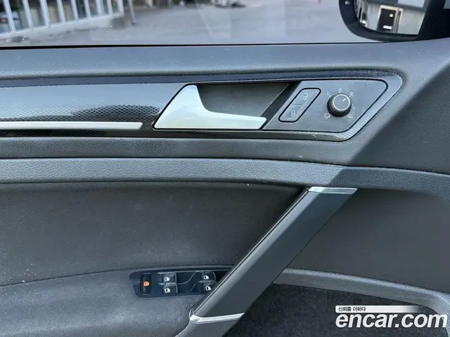 Volkswagen Golf 2015 1.6 АКПП, миниатюра 11