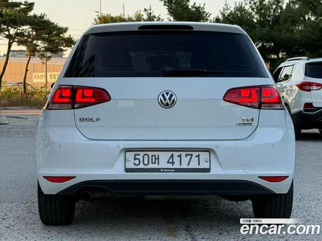 Volkswagen Golf 2015 1.6 АКПП, миниатюра 4