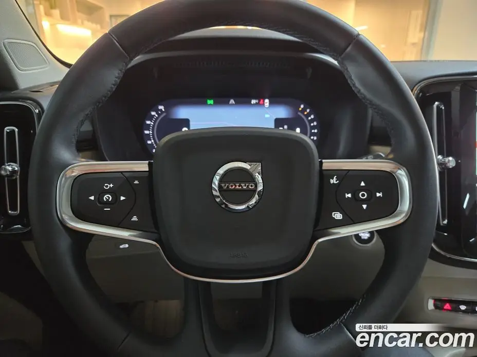 Volvo XC40 2025 2.0 АКПП, фото 13 Volvo XC40 2025 2.0 АКПП, фото 13