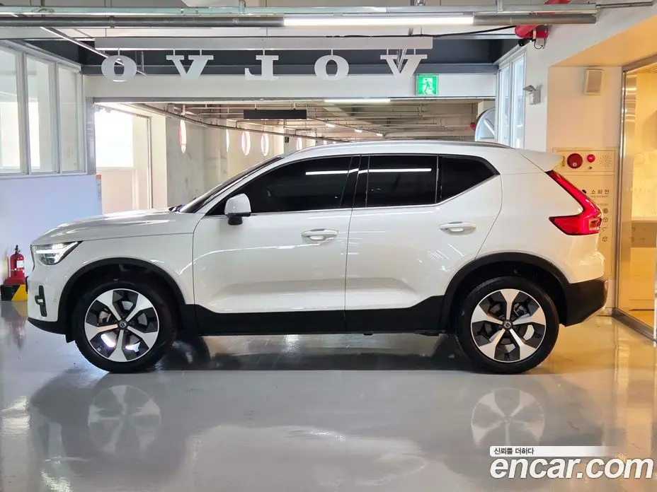 Volvo XC40 2025 2.0 АКПП, фото 20 Volvo XC40 2025 2.0 АКПП, фото 20