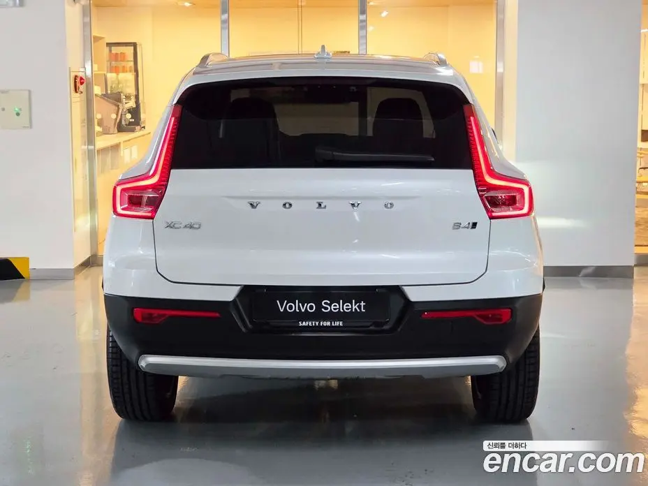 Volvo XC40 2025 2.0 АКПП, фото 4 Volvo XC40 2025 2.0 АКПП, фото 4