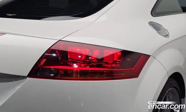 Audi TT 2007 2.0 АКПП, миниатюра 8