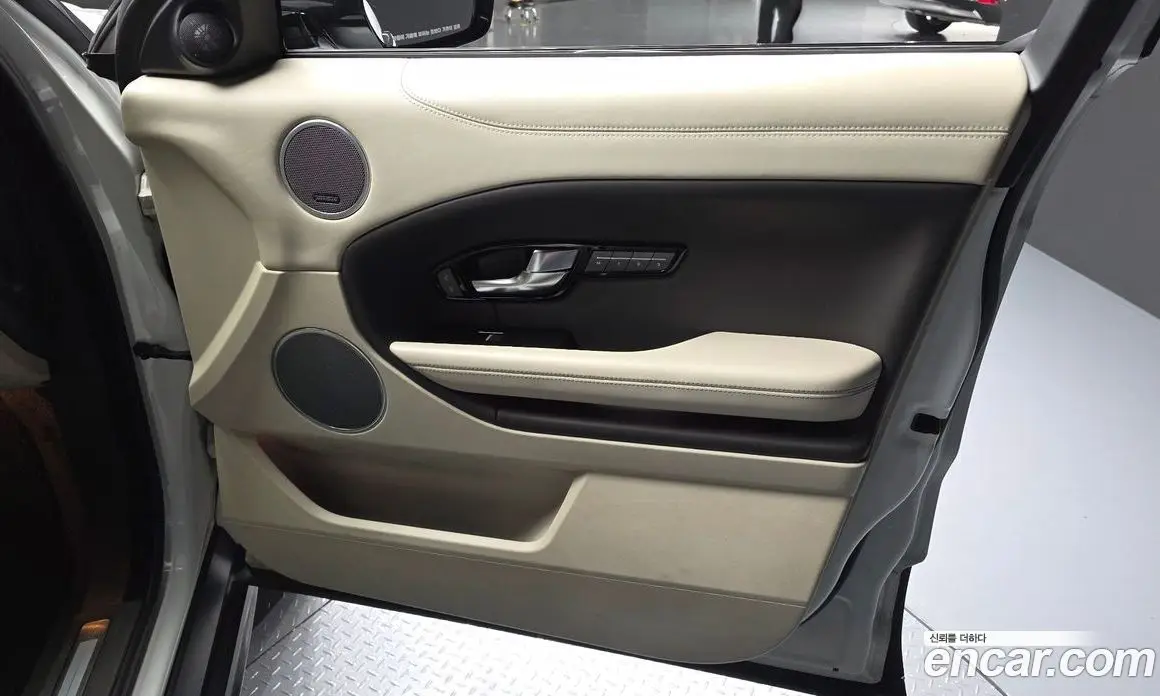 Land Rover Range Rover Evoque 2016 2.0 АКПП, фото 13