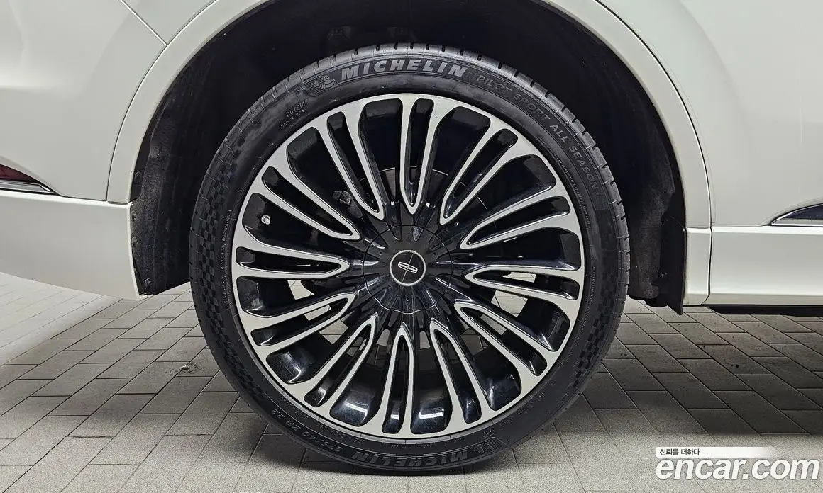 Lincoln Aviator 2021 3.0 АКПП, фото 4 Lincoln Aviator 2021 3.0 АКПП, фото 4