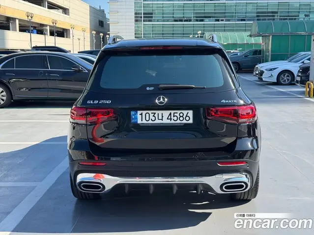 Mercedes-Benz GLB-Class 2021 2.0 АКПП, миниатюра 2