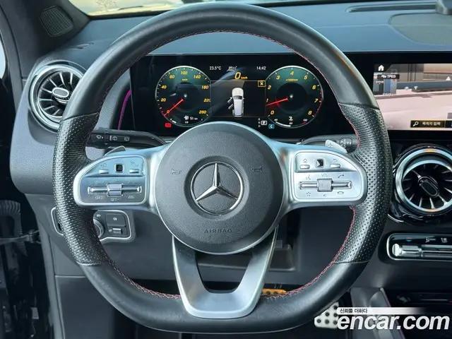 Mercedes-Benz GLB-Class 2021 2.0 АКПП, миниатюра 10