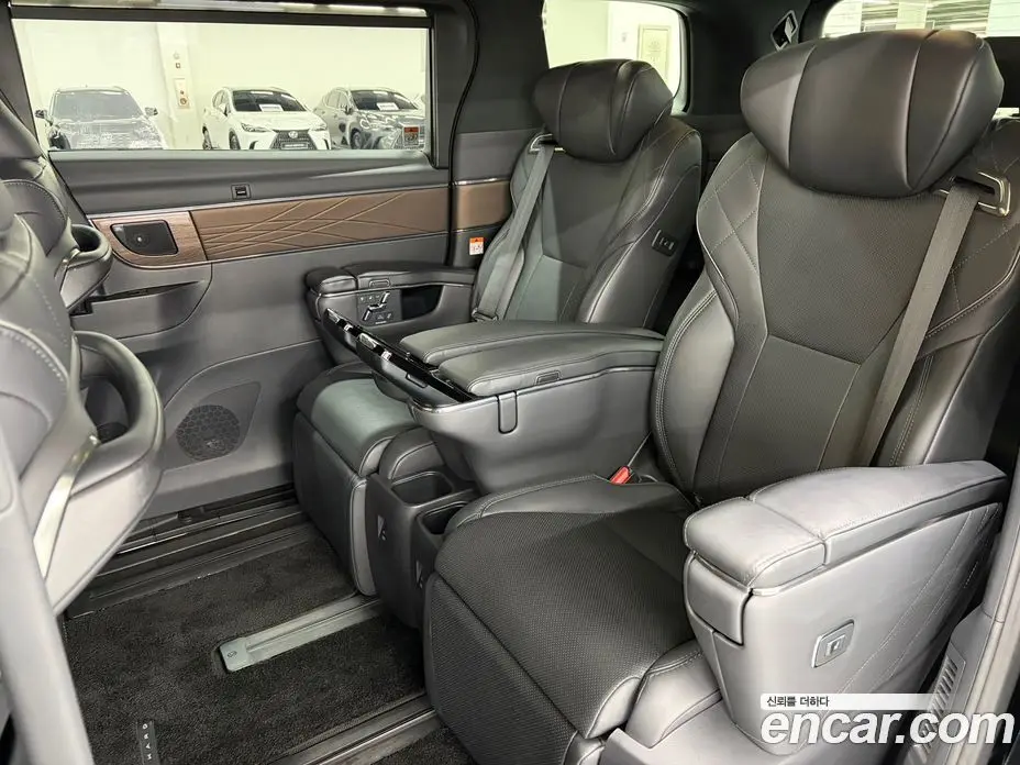 Toyota Alphard 2023 2.5 вариатор, фото 11 Toyota Alphard 2023 2.5 вариатор, фото 11