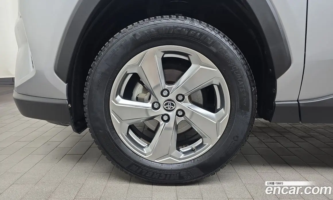 Toyota RAV4 2021 2.5 АКПП, фото 4 Toyota RAV4 2021 2.5 АКПП, фото 4